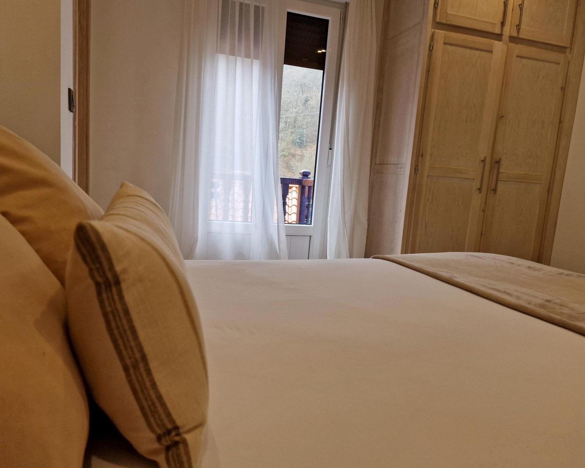 Hostal Remona Espinama Esterno foto